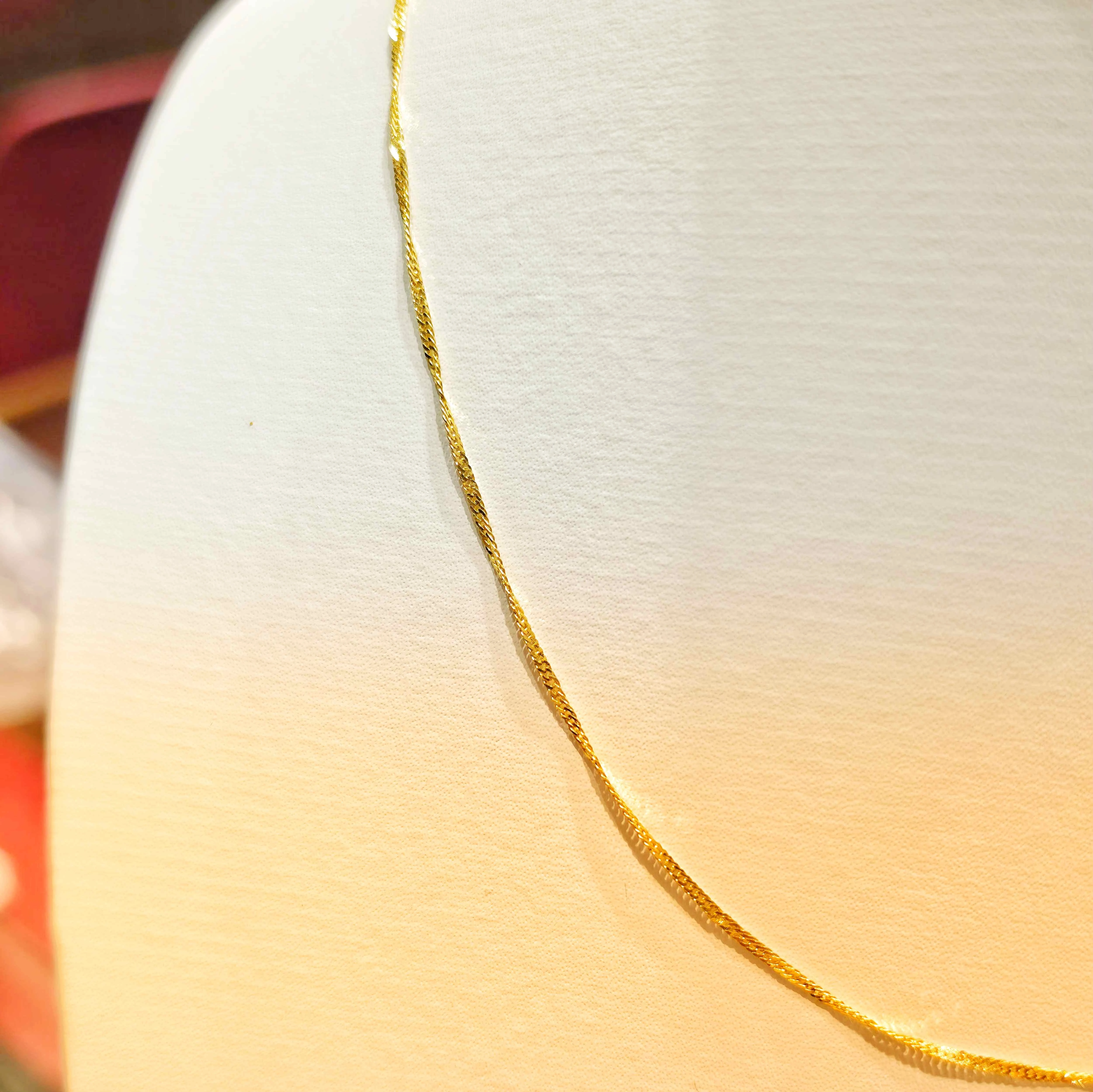 Sparkling Gold Disco Chain