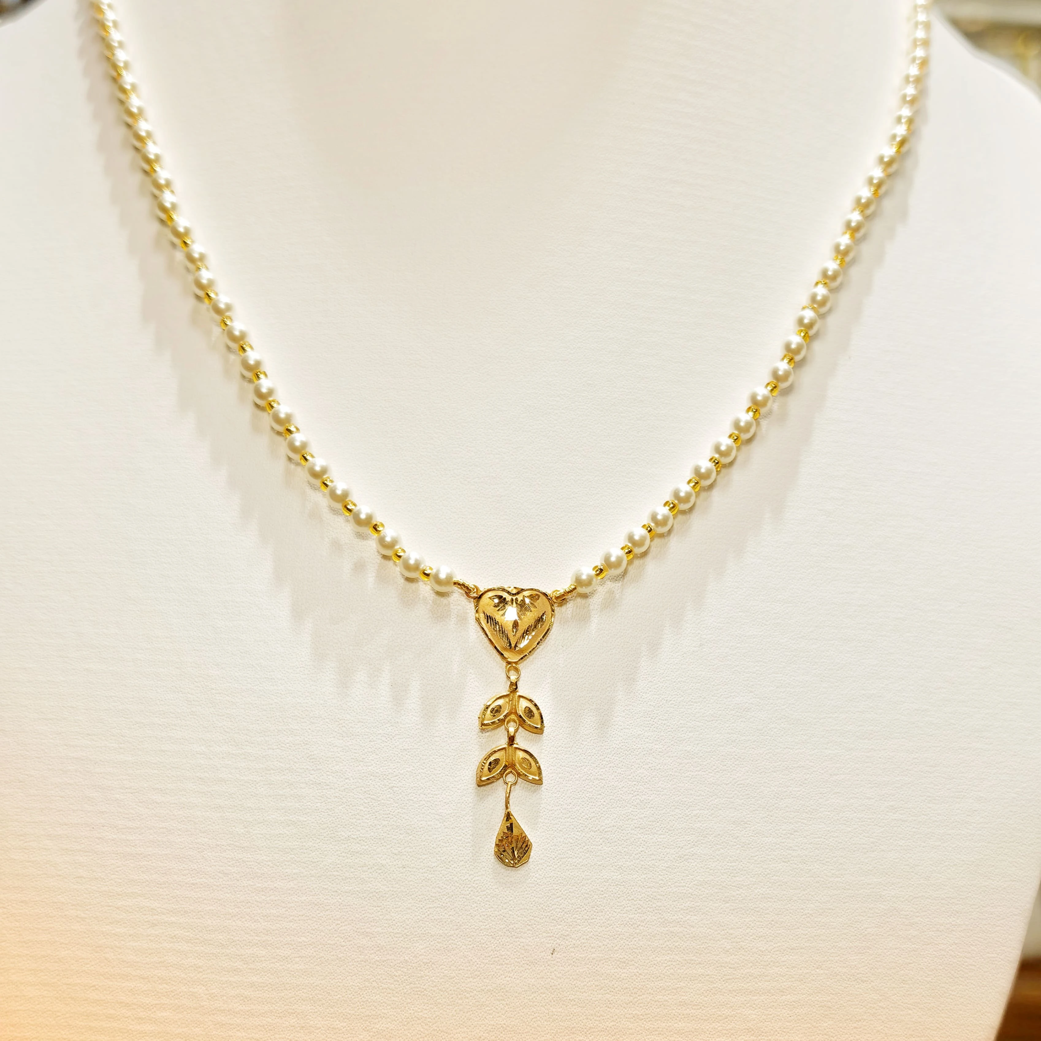 9KT GOLD SHELLY